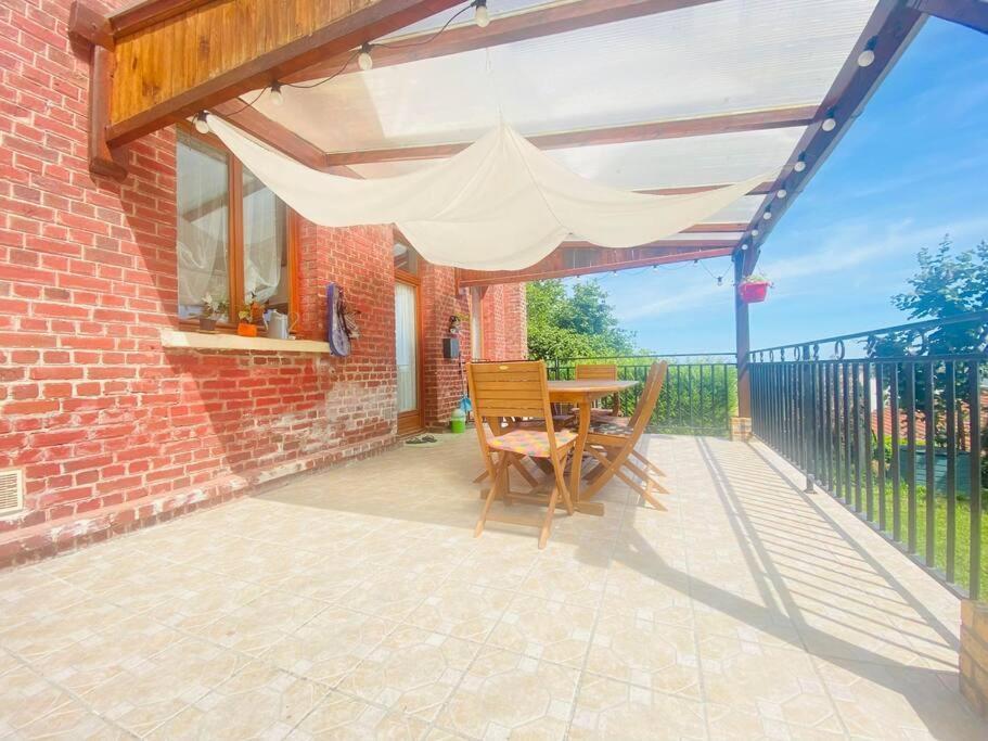 Cocon Familial Apartman Laon Kültér fotó